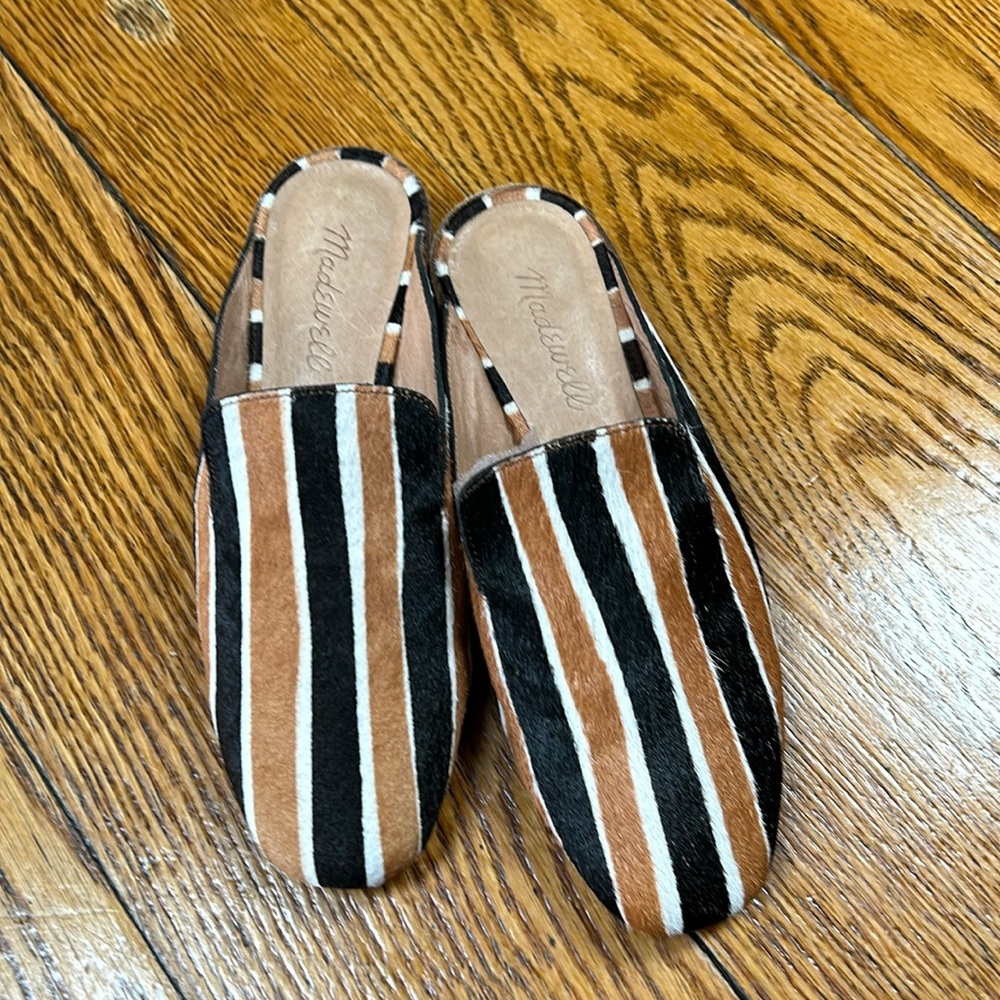 Madewell Willa Striped Mule calf hair loafer. Size 5. Great condition.
